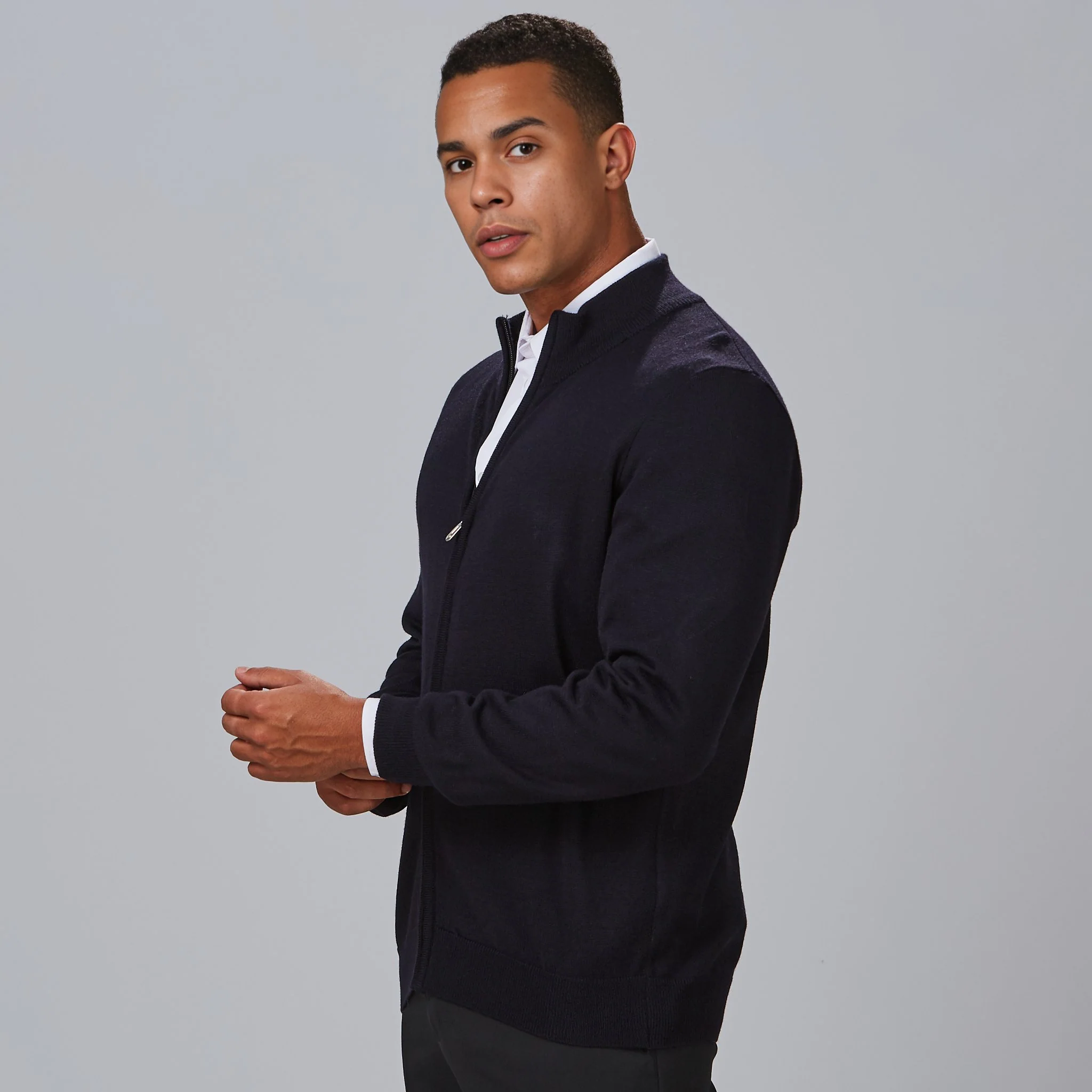 CARDIGAN HOMBRE PUNTO FINO CON CREMALLERA - Image 11