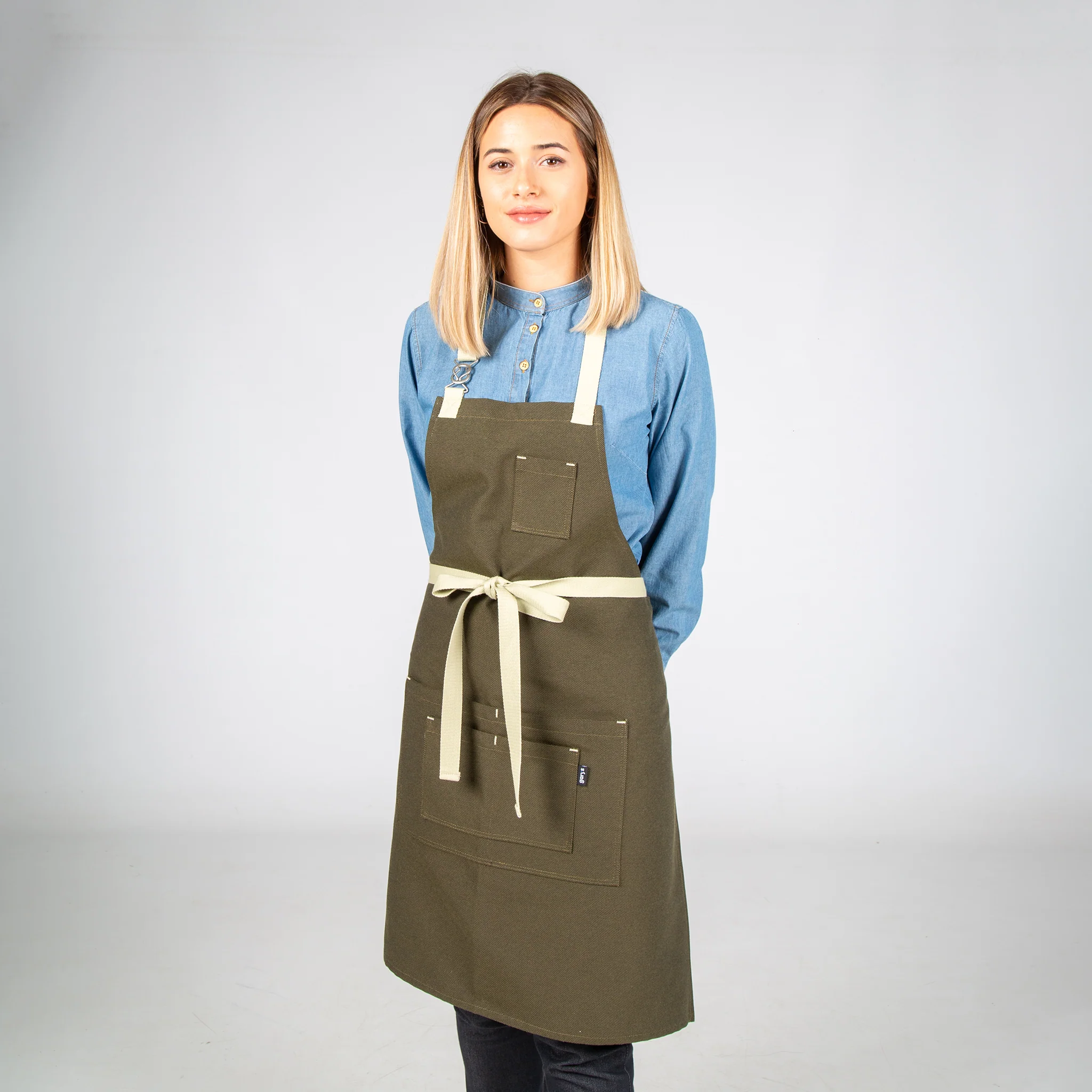 DELANTAL CON PETO HEBILLA ENLAZADA 80X68 CM - Image 8