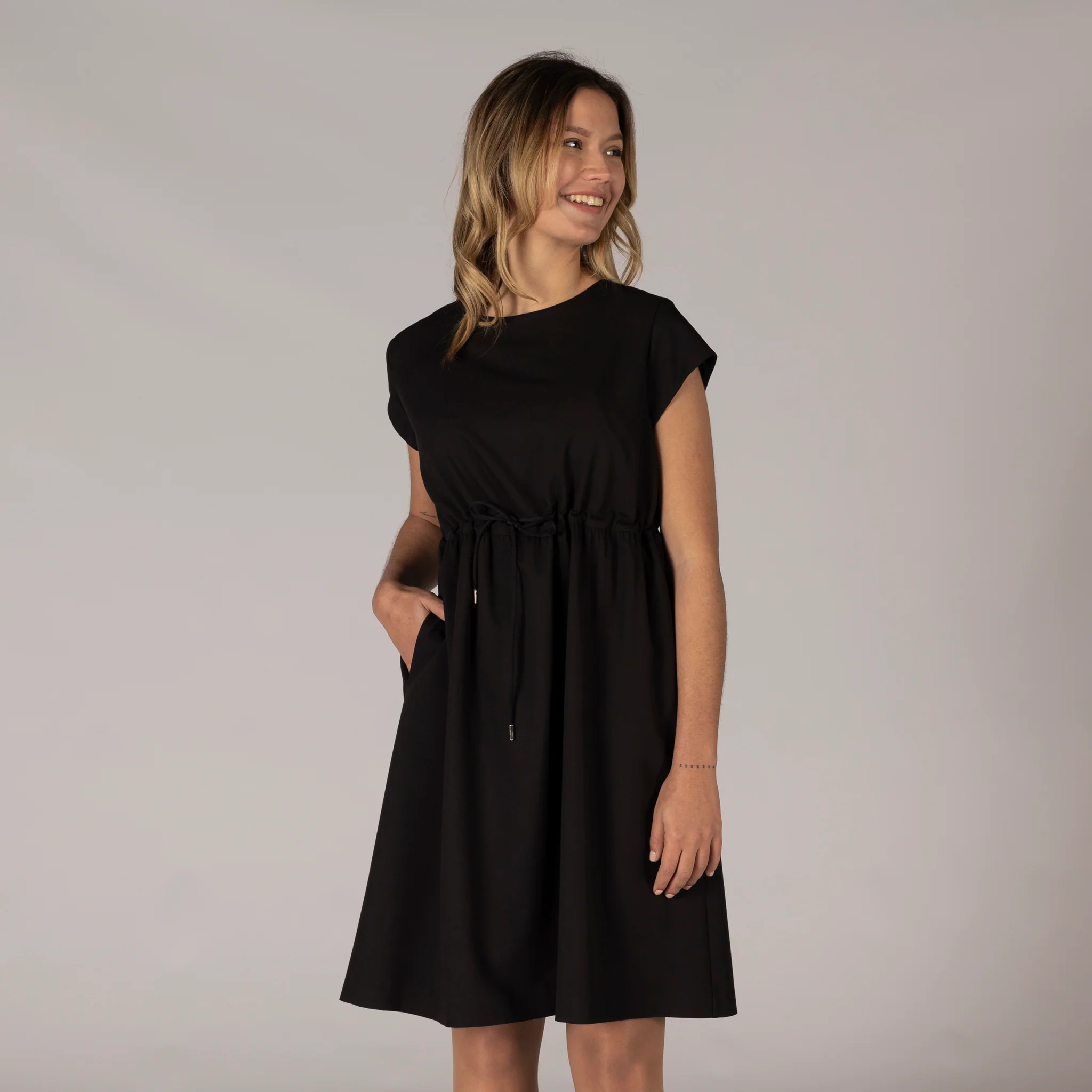 VESTIDO CON CORDON TRIVIAL - Image 4